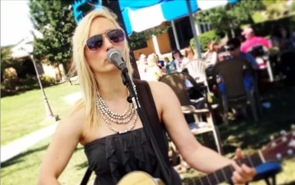 Live music performance at Blue Sky Vineyard outdoor event.